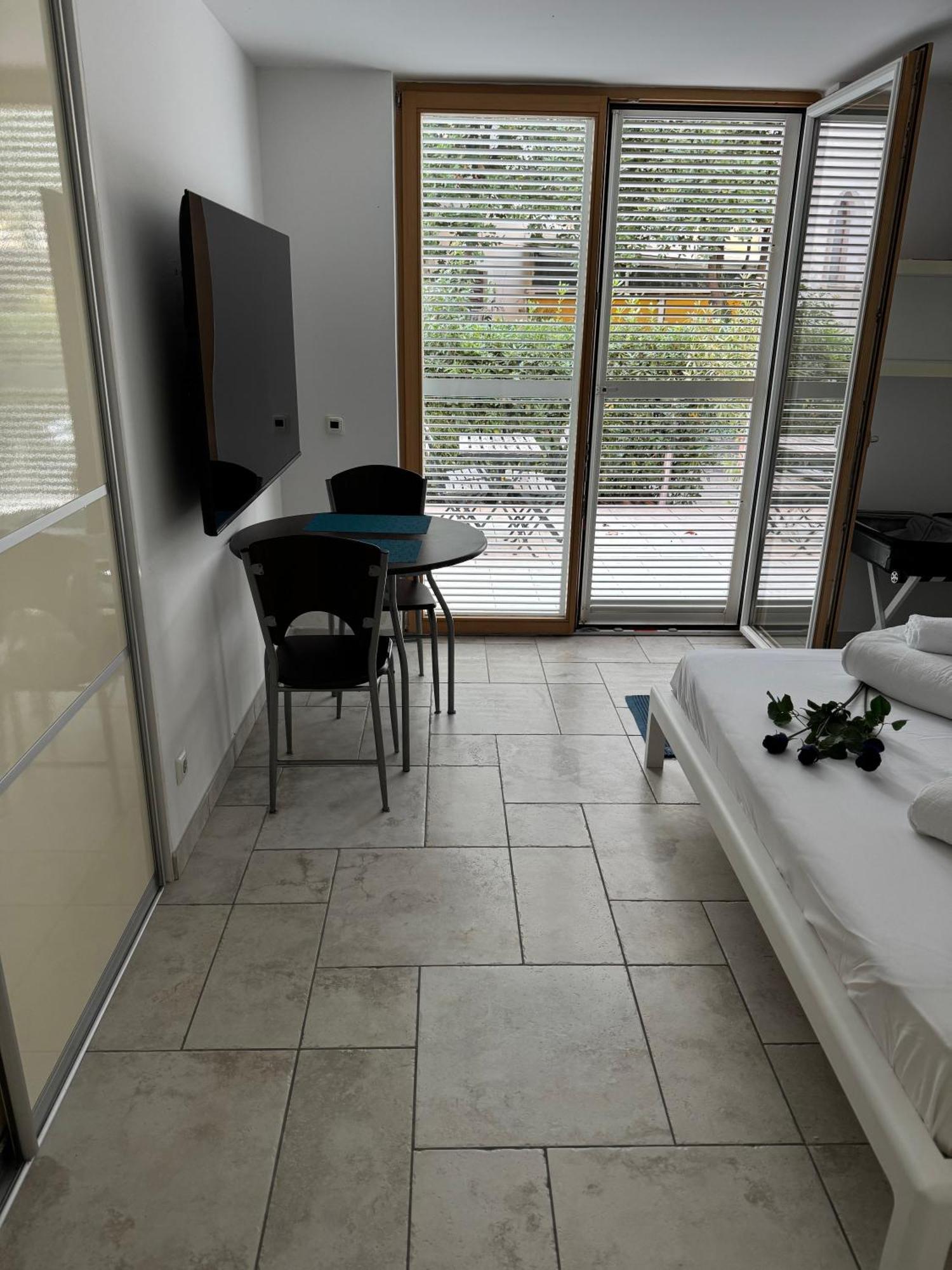 Anabella Apartment Izola Ngoại thất bức ảnh